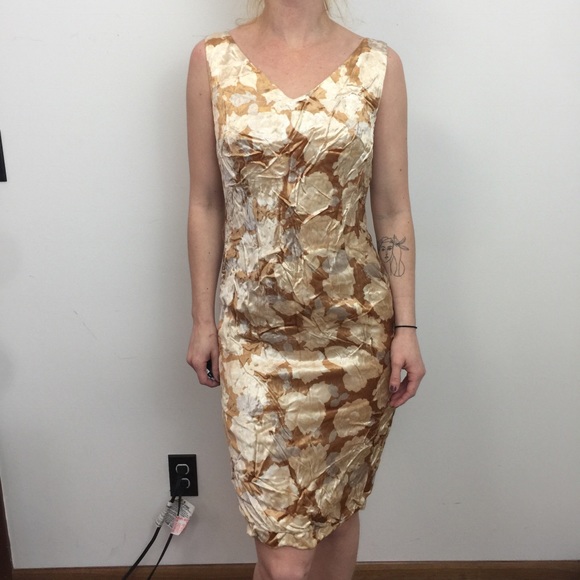 Blumarine Dresses & Skirts - Blumarine Tan Gold Velvet Floral Shift Midi Dress